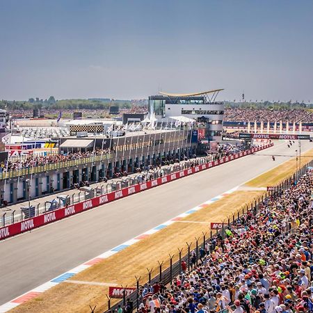 100 Jaar Tt Circuit Assen 2025 Glamping Incl Stroom Εξωτερικό φωτογραφία