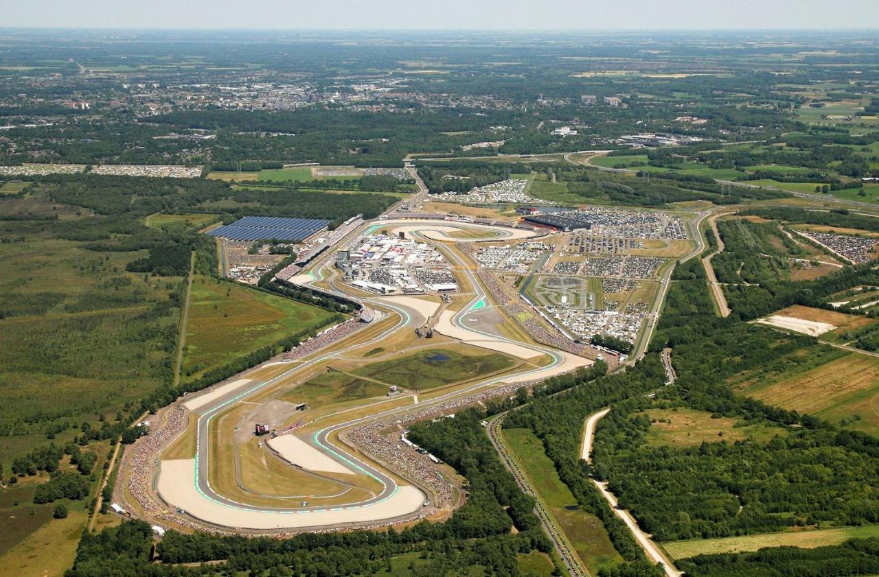 100 Jaar Tt Circuit Assen 2025 Glamping Incl Stroom Εξωτερικό φωτογραφία